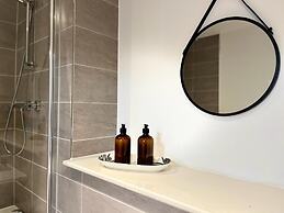 Stunning City Centre Apartment - Sleeps 4