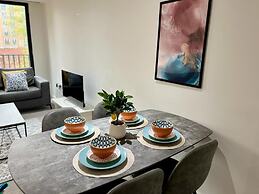 Stunning City Centre Apartment - Sleeps 4