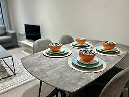 Stunning City Centre Apartment - Sleeps 4