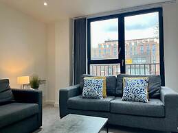 Stunning City Centre Apartment - Sleeps 4