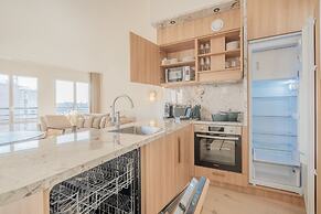 Yuna Porte Maillot - ApartHotel