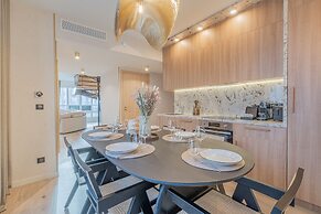 Yuna Porte Maillot - ApartHotel