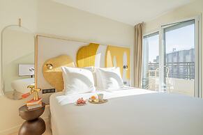 Yuna Porte Maillot - ApartHotel