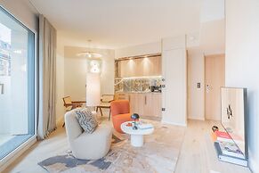 Yuna Porte Maillot - ApartHotel