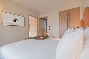 Yuna Porte Maillot - ApartHotel