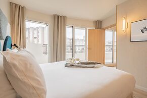 Yuna Porte Maillot - ApartHotel
