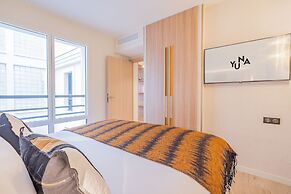 Yuna Porte Maillot - ApartHotel