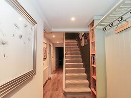 Yarn Cottage