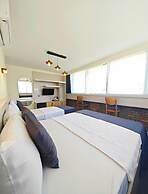 Dewy Hotel
