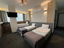 Dewy Hotel