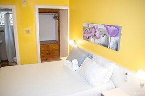 Momsplace Guesthouse