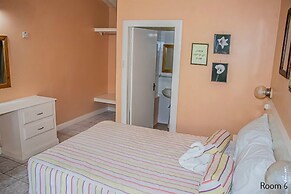 Momsplace Guesthouse