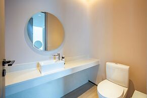 EVEN Hotel Shanghai Expo by IHG