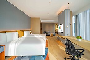 EVEN Hotel Shanghai Expo by IHG