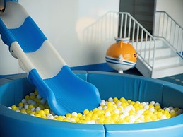 InterContinental Shenzhen WECC by IHG