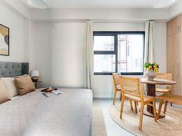 Sanders Port - Sleeky Studio With Roof-top Terrace