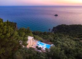 Villa with sea view Kontogialos