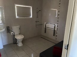 Landsborough Lodge Motel