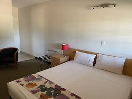 Landsborough Lodge Motel