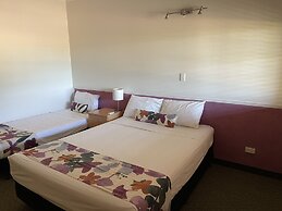 Landsborough Lodge Motel