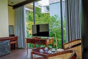 Vigolando Van Ho Resort