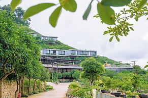 Vigolando Van Ho Resort