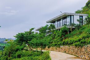 Vigolando Van Ho Resort
