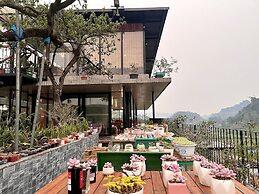 Vigolando Van Ho Resort