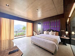 Vigolando Van Ho Resort