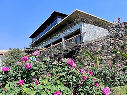 Vigolando Van Ho Resort