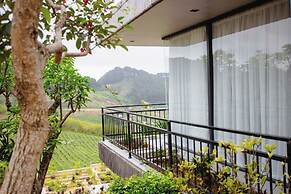 Vigolando Van Ho Resort