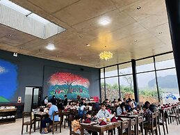 Vigolando Van Ho Resort