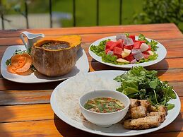 Vigolando Van Ho Resort