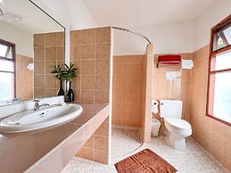 Cruiser Island Resort by Swiss-Belhotel