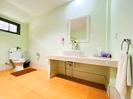 Cruiser Island Resort by Swiss-Belhotel