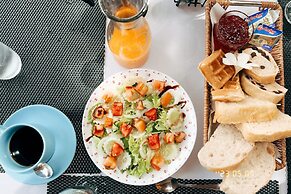 Cruiser Island Resort by Swiss-Belhotel