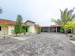 SPOT ON 92220 Sari Laut