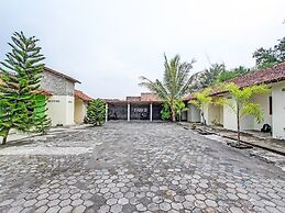 SPOT ON 92220 Sari Laut