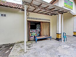 SPOT ON 92220 Sari Laut