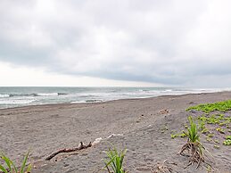 SPOT ON 92220 Sari Laut