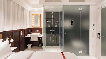 Ruby Stella Hotel London by IHG
