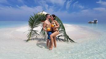 Batuta Maldives Fourson