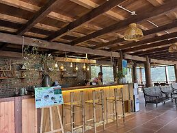Ta Xua Ecolodge