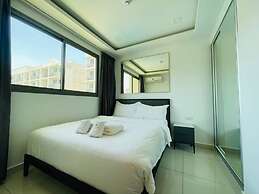 Arcadia Beach Continental by PSR ASIA