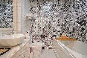 SAZI Opera Home HCMC