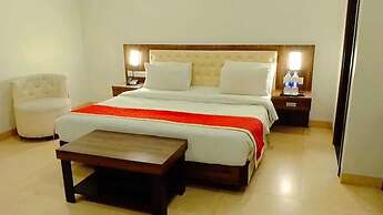 The Palm Hotel & Restaurant