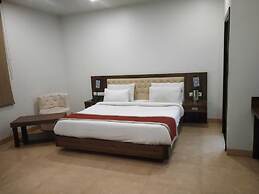 The Palm Hotel & Restaurant