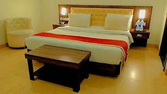 The Palm Hotel & Restaurant