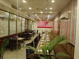 The Palm Hotel & Restaurant