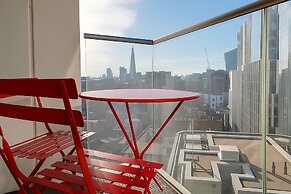 Still Life Aldgate Deluxe